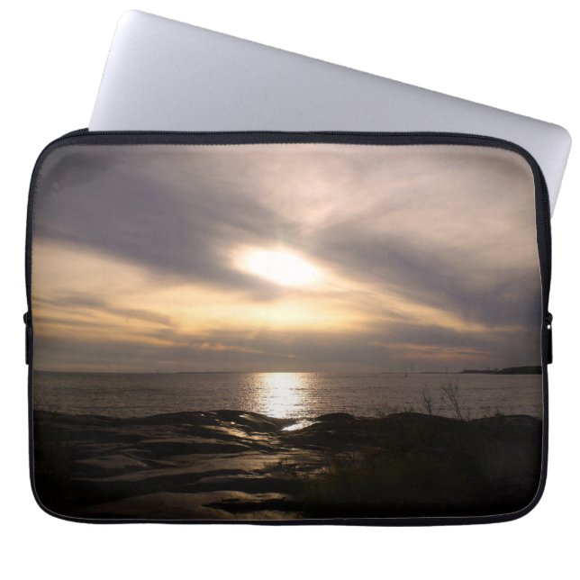 Kallo Glow - Laptop Sleeve (Front)