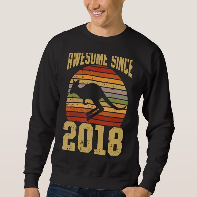 Kangaroo Awesome Since 2017 5th Birthday 5 Years O Sweatshirt (Front)