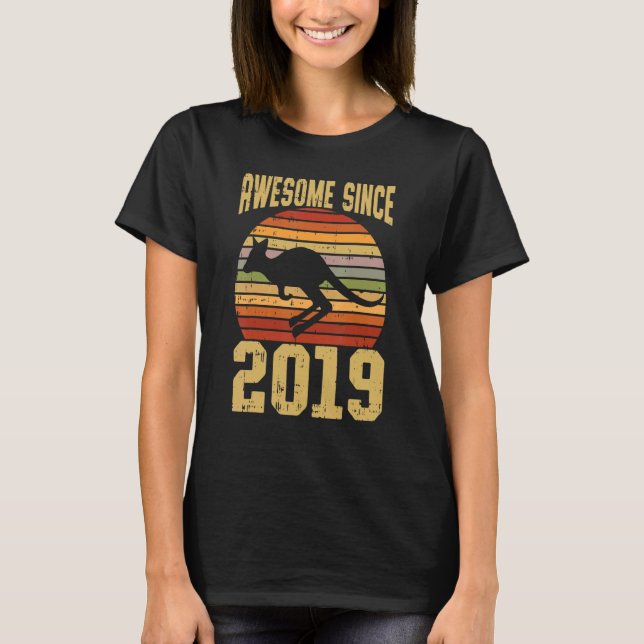Kangaroo Awesome Since 2019 3rd Birthday 3 Years O T-Shirt (Front)