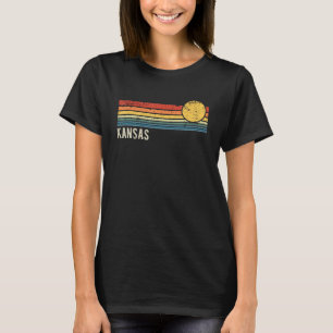 Kansas USA Retro Sunset Distressed Style Design T-Shirt
