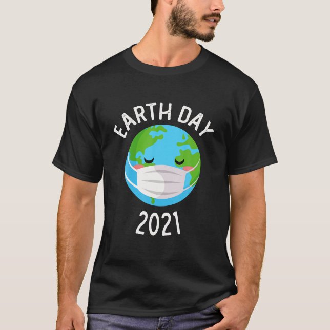 Kawaii Earth With Face Mask Planet | Funny Earth D T-Shirt (Front)
