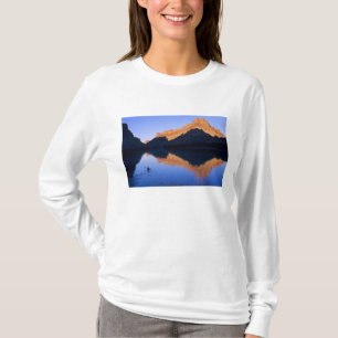 Kayaking on the Colorado River in Spanish T-Shirt