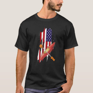 Kayaking USA Flag Boating Kayaker Kayak Expert Gr T-Shirt