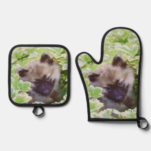 Keeshond Painting Puppy in the Garden Original Art Oven Mitt & Pot Holder Set