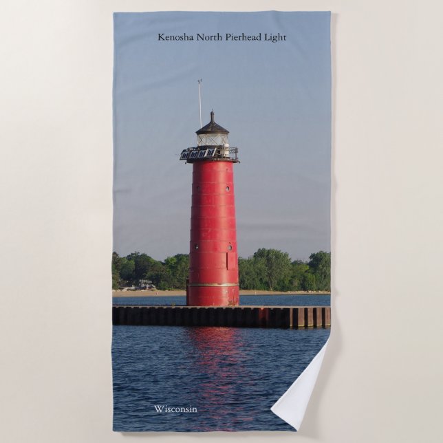 Kenosha North Pierhead Light beach towel (Front)