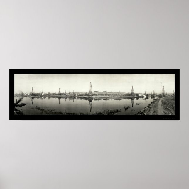 Kern River, CA Oil Photo 1910 Poster (Front)