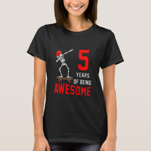 Kids 5th Birthday Dabbing Skeleton Skateboard 5 Ye T-Shirt