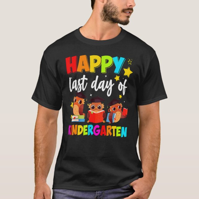 Kids Happy Last Day Of Kinder Garten 2022 Teacher T-Shirt (Front)