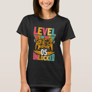 Kids Level 5 Unlocked Birthday Video Game 5th Bir T-Shirt