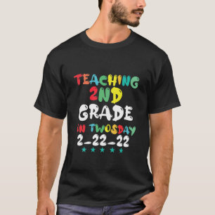 Kids Teaching 2Nd Grade On Twosday 2022 Cute 2-22- T-Shirt