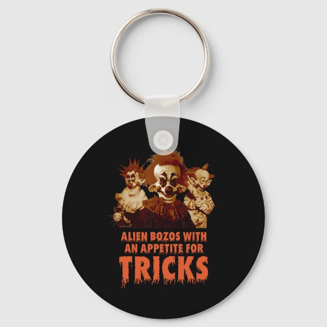 Killer Klowns from Outer Space Halloween Playing T Key Ring (Front)