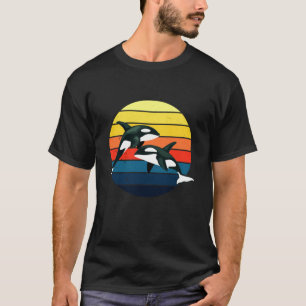 Killer Whale Family Orca Family Vintage Retro Art T-Shirt