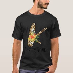 Kindergarten Leopard Girls Boys Teacher Team Kinde T-Shirt