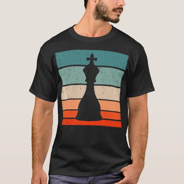 King Chess Piece Retro Style Vintage Pullover  (Front)