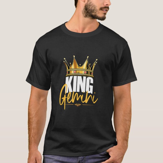 King Gemini Birthday Horoscope Zodiac Sign Astrolo T-Shirt (Front)