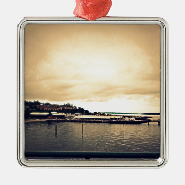 Kingston Ferry View Metal Tree Decoration (Front)
