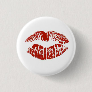 kiss 3 cm round badge
