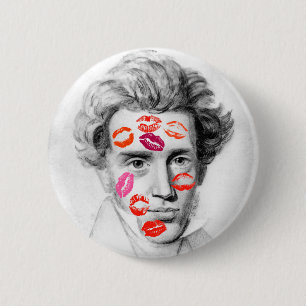 “KISS-COVERED KIERKEGAARD” 6 CM ROUND BADGE