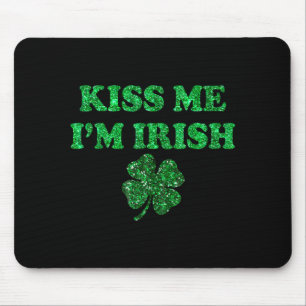 Kiss irish funny men women kids st patricks dayKis Mouse Pad