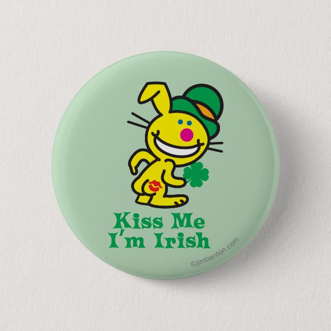 Kiss Me 6 Cm Round Badge (Front)