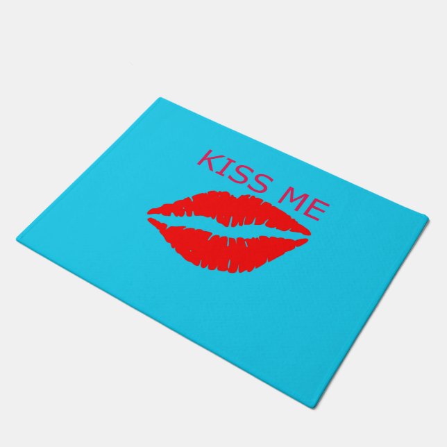 Kiss Me Doormat (Angled)