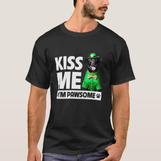 Kiss Me I m Pawsome Black Lab Retriever St Patrick T-Shirt