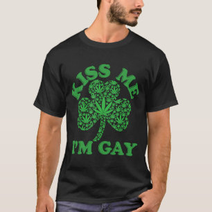 Kiss Me I'm Gay St Patrick`s Day Gay GLBT Pride T-Shirt