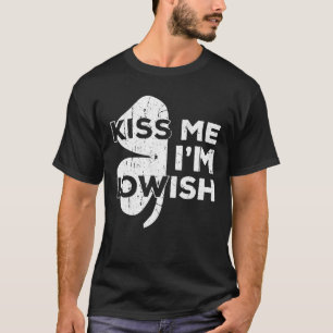 Kiss Me I'm Iowish Saint Patrick Day Gift T-Shirt