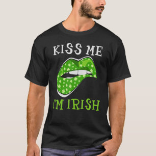 Kiss Me I'm Irish Lips St Patrick's Day Shamrock T-Shirt