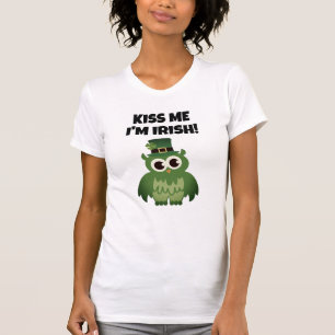 Kiss me i'm Irish St Patrick's Day leprechaun bird T-Shirt