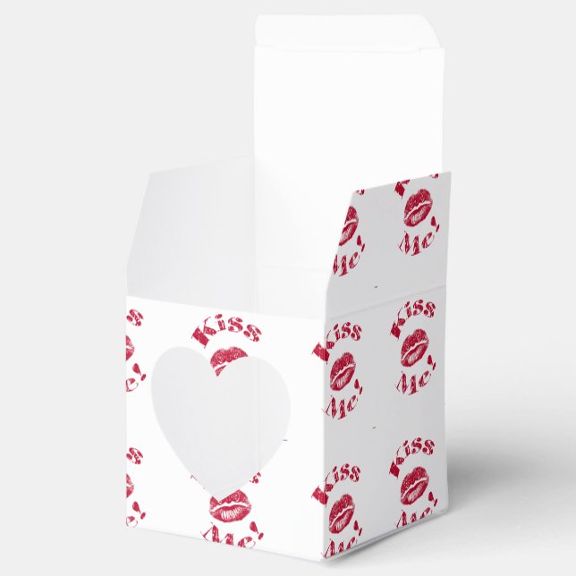 Kiss Me! Red Lips Favour Box (Opened)