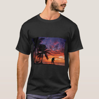 Kiss My Bass – Fishing Meme, Crowned Bass & Hook T-Shirt