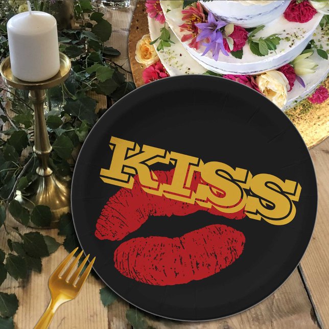 KISS plates, Red Lips - Love / Party custom Paper Plate (Creator Uploaded)