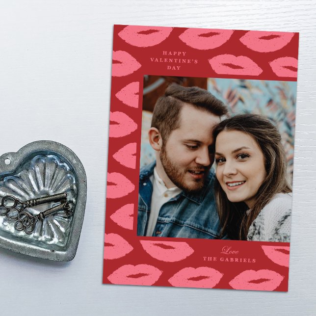 Kisses Modern Flat Valentine's Day Card - Red (Creator Uploaded)