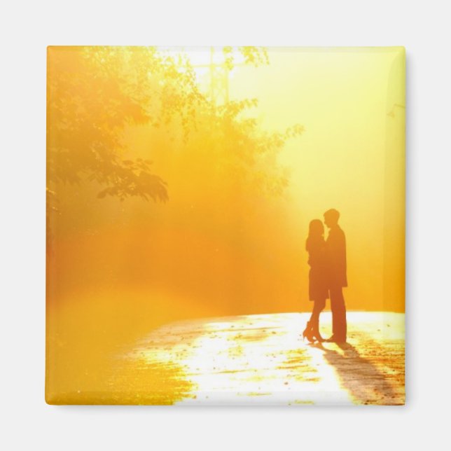 Kissing Couple in the Sunlight Magnet (Front)