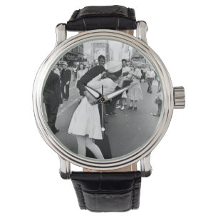 Kissing On VJ Day World War Watch