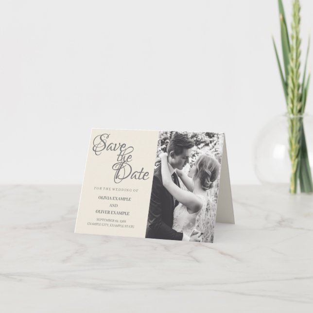 Kissing wedding couple in monochrome invitation (Front)