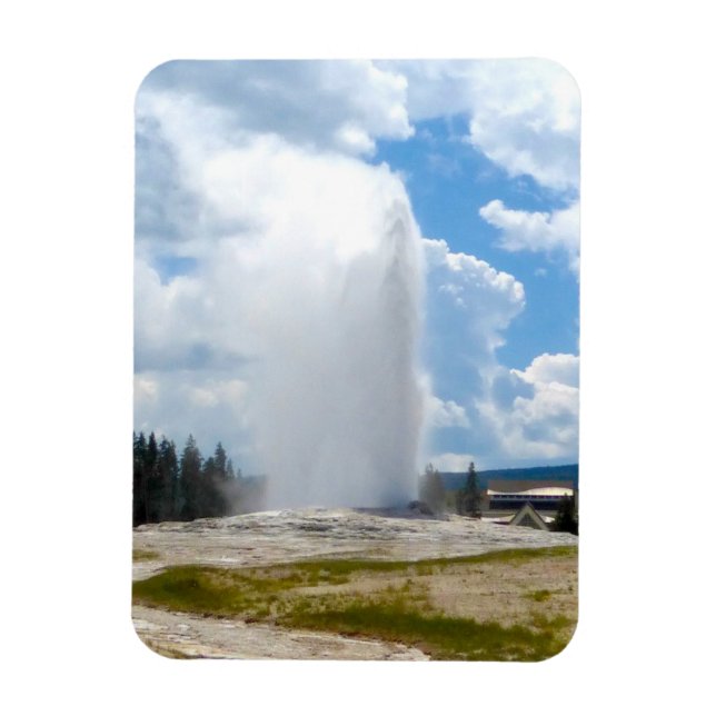 Kitchen Magnet Old Faithful Yellowstone (Vertical)