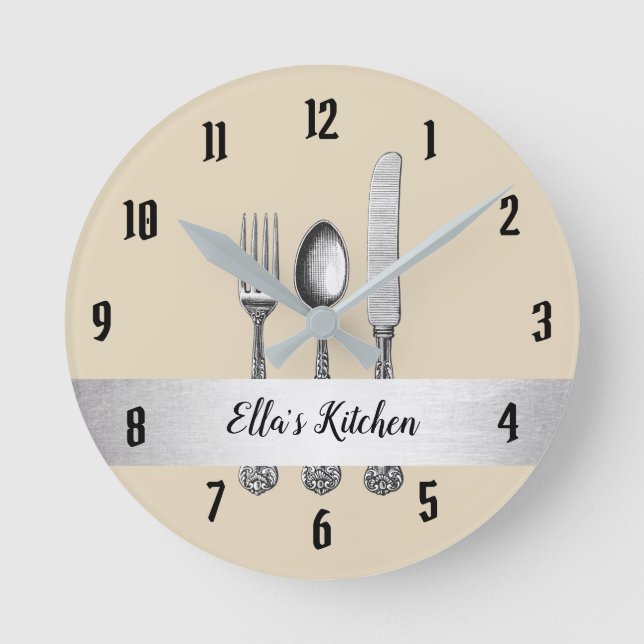 Kitchen Utensil Silver Belt Round Clock (Front)