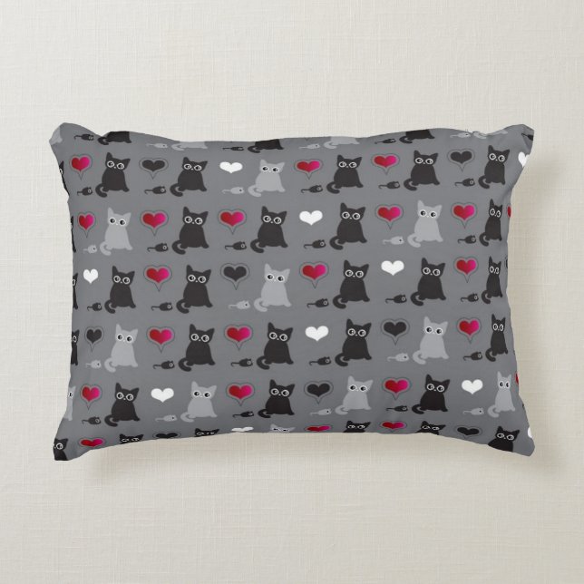 kitten and mice pattern decorative cushion (Front)