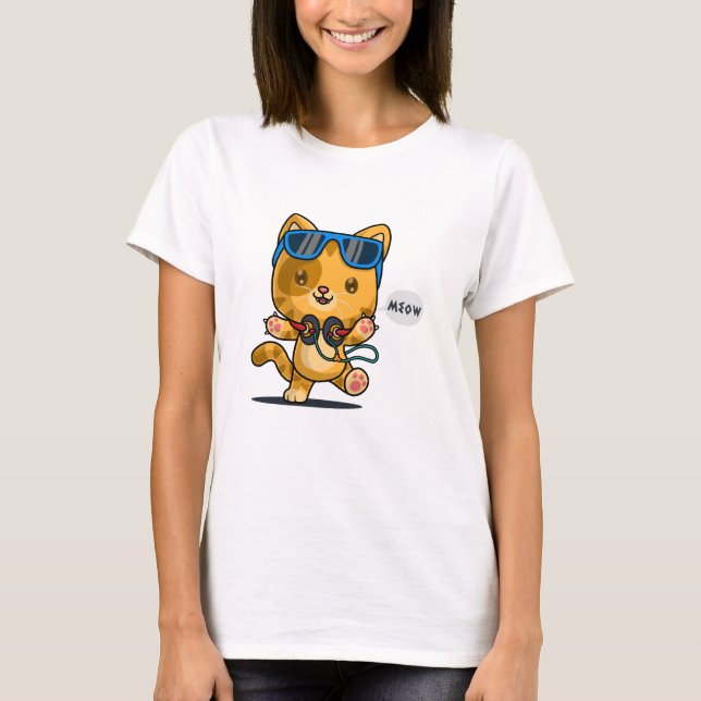 Kitten Cute Art T-Shirt (Front)
