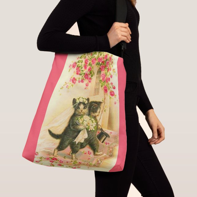 kitten newlyweds crossbody bag (Close Up)