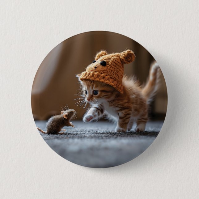 Kitten playing with a small mouse 6 cm round badge (Front)