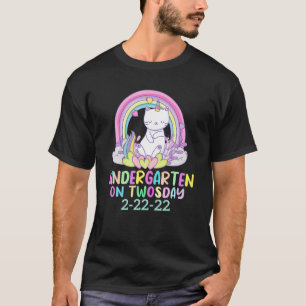 Kitten Rainbow Teaching Kindergarten On Twosday 2- T-Shirt