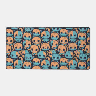 Kittens pattern desk mat