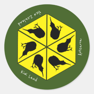 Kiwi Bird & New Zealand/ Aotearoa Islands (pizza) Classic Round Sticker