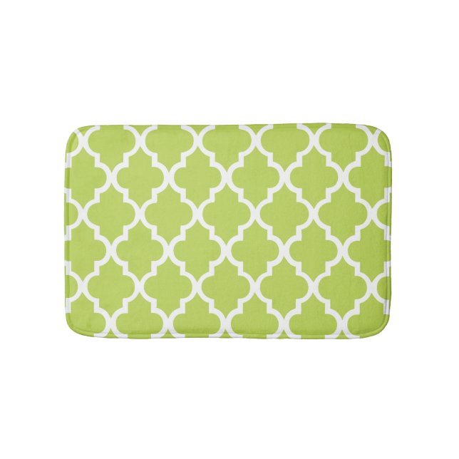 Kiwi Green Quatrefoil Tiles Pattern Bath Mat (Front)