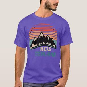 Kiwi Hiking Gift Backpacker New Zealand T-Shirt