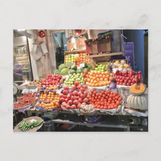 kleurrijke fruitkraam postcard