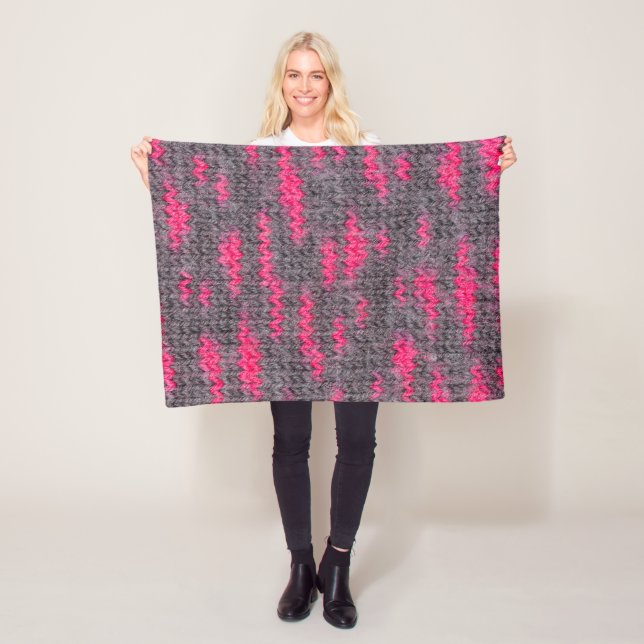 Knit wool structure with pink and grey colours fleece blanket (In Situ)